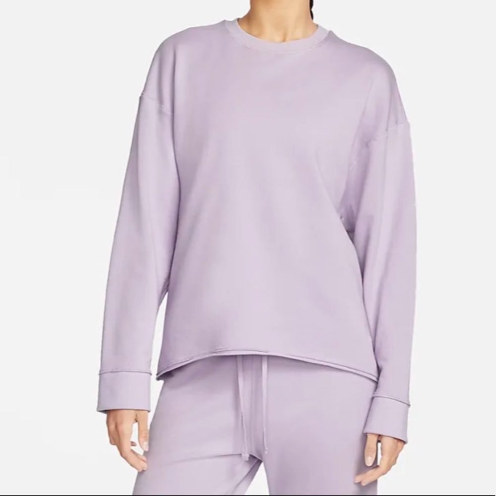 Nike lavender purple long sleeve yoga preppy fall aesthetic trendy quiet luxury
